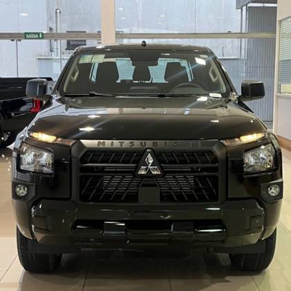 MITSUBISHI TRITON 2.4 BITURBO DIESEL CD GLS 4X4 AUTOMÁTICO