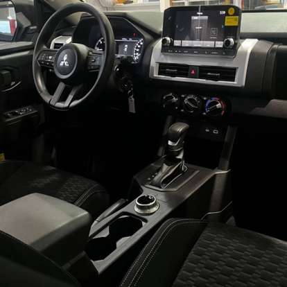 MITSUBISHI-TRITON-2026