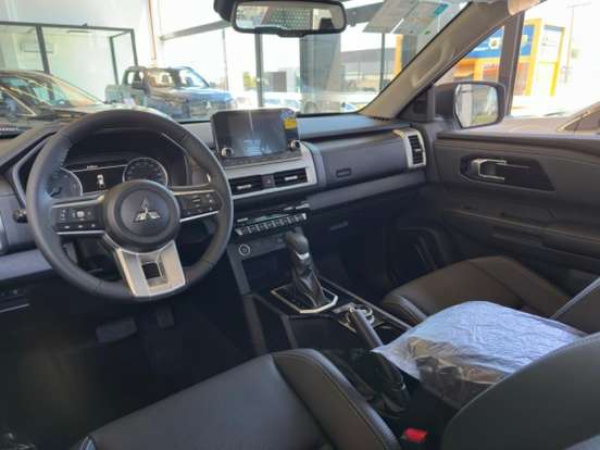MITSUBISHI-TRITON-2.4 BITURBO DIESEL CD HPE-S 4X4 AUTOMÁTICO MITSUBISHI-TRITON-2026