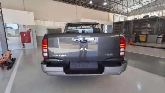 MITSUBISHI-TRITON-2026