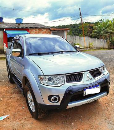 MITSUBISHI L200 TRITON 3.5 HPE 4X4 CD V6 24V FLEX 4P AUTOMÁTICO
