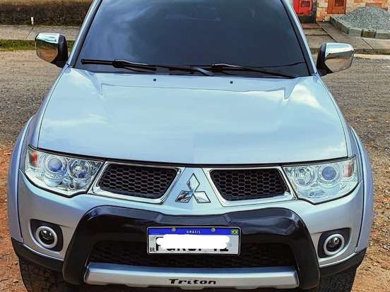 MITSUBISHI-L200 TRITON-3.5 HPE 4X4 CD V6 24V FLEX 4P AUTOMÁTICO MITSUBISHI-L200 TRITON-2013