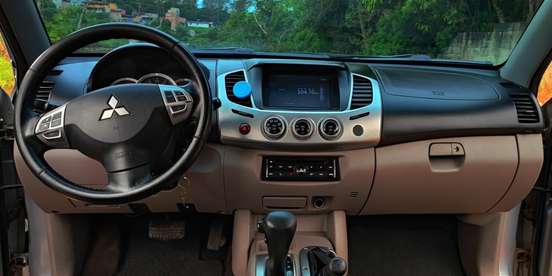 MITSUBISHI-L200 TRITON-2013