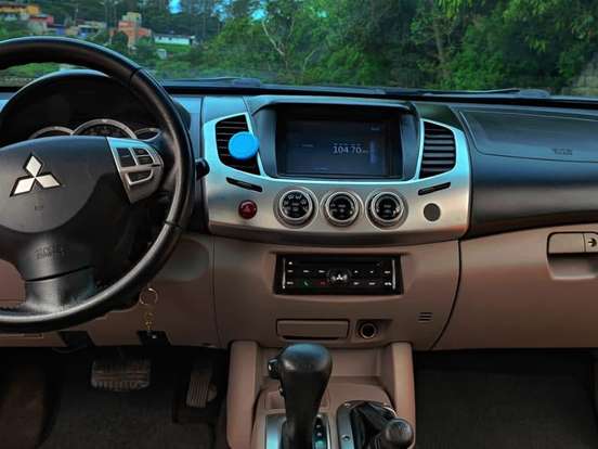 MITSUBISHI-L200 TRITON-3.5 HPE 4X4 CD V6 24V FLEX 4P AUTOMÁTICO MITSUBISHI-L200 TRITON-2013