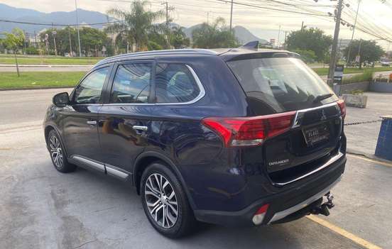 MITSUBISHI-OUTLANDER-2017