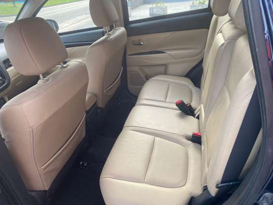 MITSUBISHI-OUTLANDER-2017