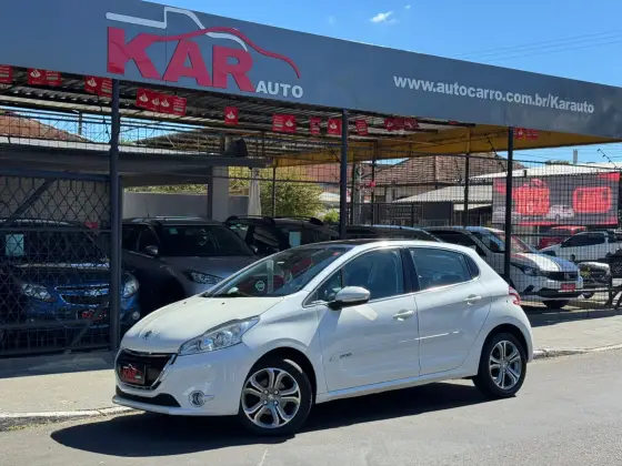 PEUGEOT 208 1.6 GRIFFE 16V FLEX 4P AUTOMÁTICO