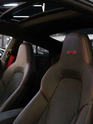 PORSCHE-911-2023