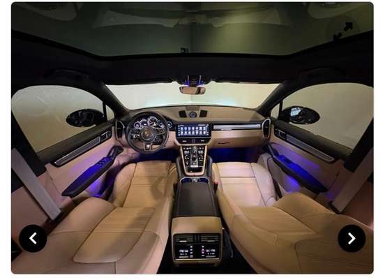 PORSCHE-CAYENNE-2023