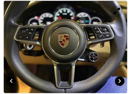 PORSCHE-CAYENNE-2023