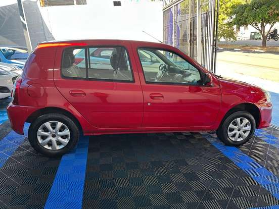 RENAULT-CLIO-1.0 EXPRESSION 16V FLEX 4P MANUAL RENAULT-CLIO-2016