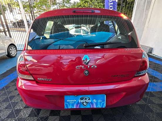 RENAULT-CLIO-2016