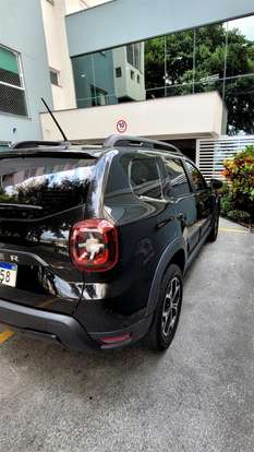 RENAULT-DUSTER-2021