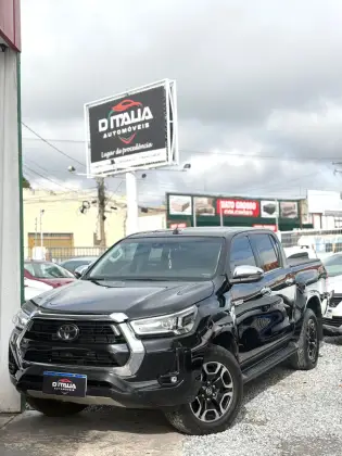TOYOTA HILUX 2.8 D-4D TURBO DIESEL CD SRX 4X4 AUTOMÁTICO