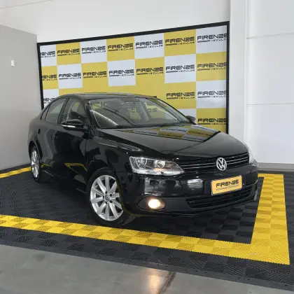 VOLKSWAGEN JETTA 2.0 COMFORTLINE FLEX 4P TIPTRONIC
