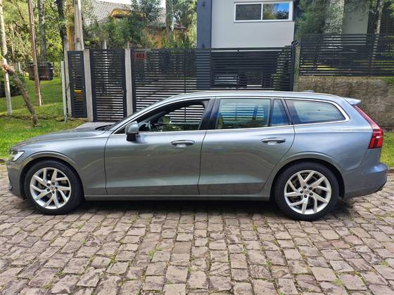 VOLVO V60 2019 2.0 T5 GASOLINA MOMENTUM GEARTRONIC