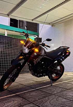 YAMAHA-XT 660R-2009