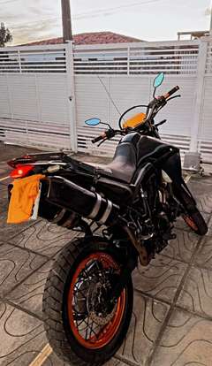 YAMAHA-XT 660R-2009