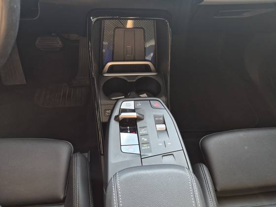 /en/city/cate-car-used-car/bmw-x1-2023-1-5-12v-turbo-gasoline-sdrive18i-gp-steptronic-44070913839268864/-10