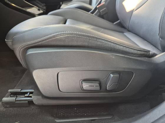 /en/city/cate-car-used-car/bmw-x1-2023-1-5-12v-turbo-gasoline-sdrive18i-gp-steptronic-44070913839268864/-16