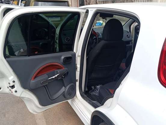 FIAT-UNO-1.4 SPORTING 8V FLEX 4P MANUAL FIAT-UNO-2012