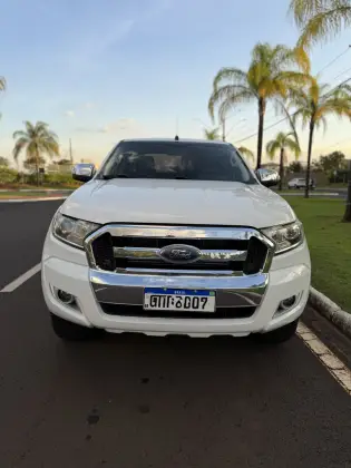 FORD RANGER 3.2 XLT 4X4 CD 20V DIESEL 4P AUTOMÁTICO FORD RANGER 3.2 XLT 4X4 CD 20V DIESEL 4P AUTOMÁTICO