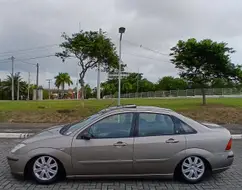 FORD FOCUS 2.0 GHIA 16V GASOLINA 4P AUTOMÁTICO FORD FOCUS 2.0 GHIA 16V GASOLINA 4P AUTOMÁTICO