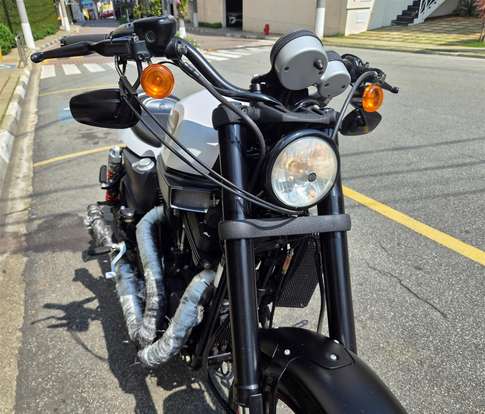 HARLEY-DAVIDSON-SPORTSTER 1200 CUSTOM-2012