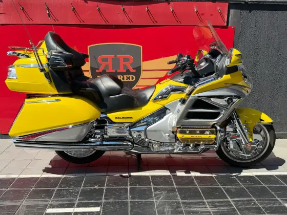 HONDA GL 1800 GOLD WING 