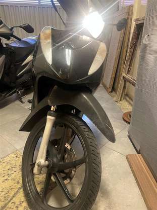 HONDA-BIZ 125 ES-2012