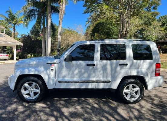 JEEP-CHEROKEE-2012