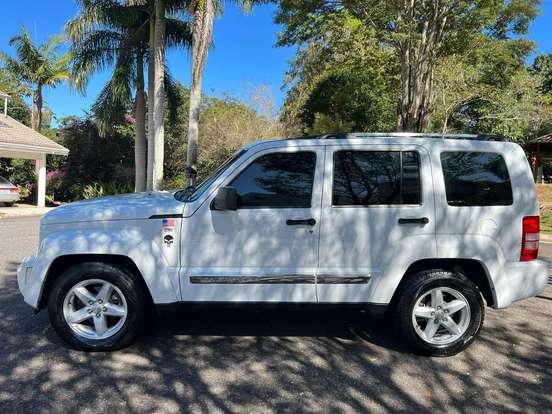 JEEP-CHEROKEE-3.7 LIMITED 4X4 V6 12V GASOLINA 4P AUTOMÁTICO JEEP-CHEROKEE-2012