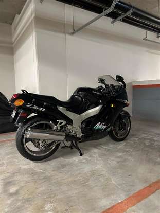 KAWASAKI-NINJA ZX-11-1995