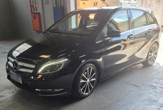 MERCEDES-BENZ-B 200-2013