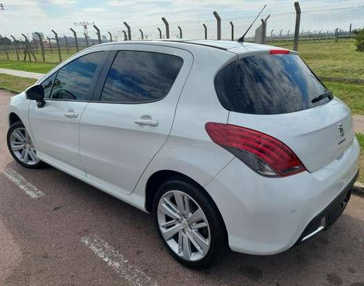 PEUGEOT-308-2015