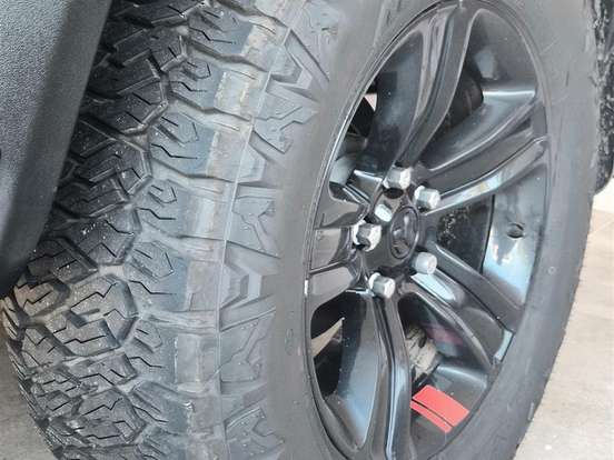 RAM-1500-5.7 V8 GASOLINA LIMITED CD 4X4 AUTOMÁTICO RAM-1500-2023