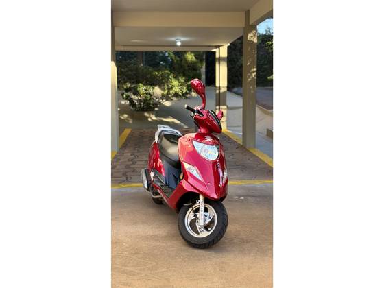 SUZUKI BURGMAN i 