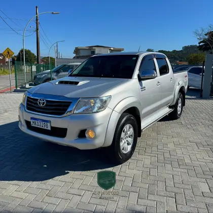 TOYOTA HILUX 3.0 SRV 4X4 CD 16V TURBO INTERCOOLER DIESEL 4P AUTOMÁTICO