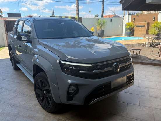 VOLKSWAGEN-AMAROK-2025