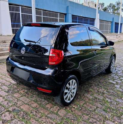 VOLKSWAGEN-FOX-2010