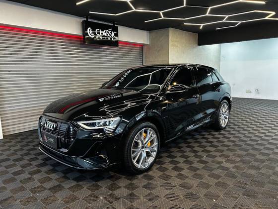 AUDI E-TRON ELÉTRICO PERFORMANCE QUATTRO