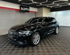 AUDI E-TRON ELÉTRICO PERFORMANCE QUATTRO AUDI E-TRON ELÉTRICO PERFORMANCE QUATTRO