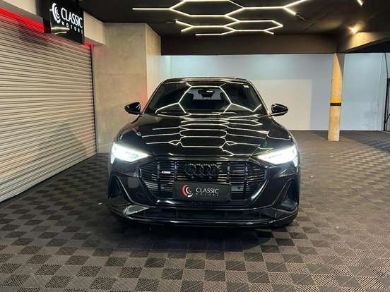 AUDI-E-TRON-ELÉTRICO SPORTBACK PERFORMANCE BLACK QUATTRO AUDI-E-TRON-2022