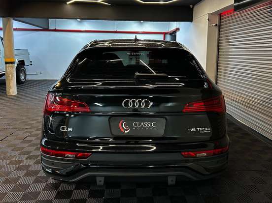 AUDI-Q5-2023