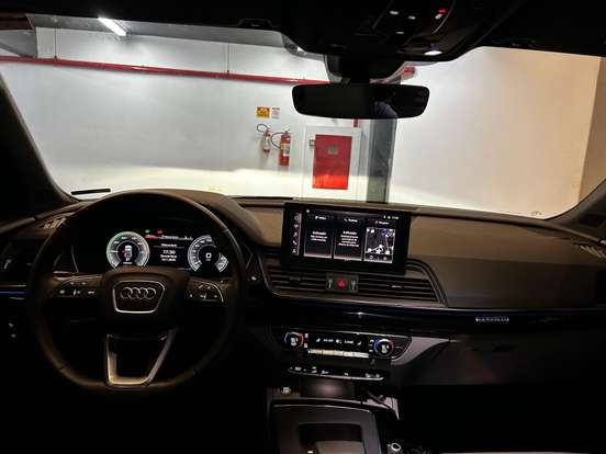 AUDI-Q5-2023