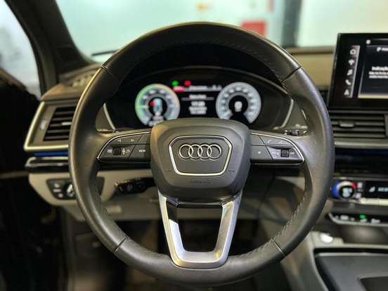 AUDI-Q5-2023