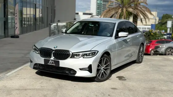 BMW 320i 2.0 16V TURBO GASOLINA SPORT AUTOMÁTICO