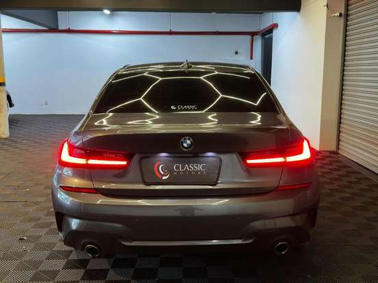 BMW-320i-2.0 16V TURBO FLEX M SPORT AUTOMÁTICO BMW-320i-2021