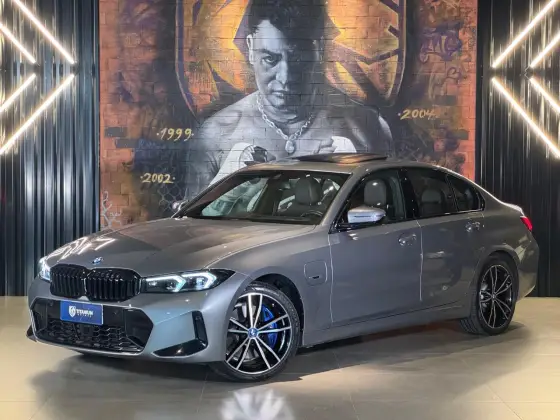 BMW 330e 2.0 16V TURBO HÍBRIDO M SPORT AUTOMÁTICO