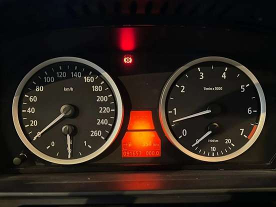 BMW-530i-3.0 SEDAN 24V GASOLINA 4P AUTOMÁTICO BMW-530i-2003